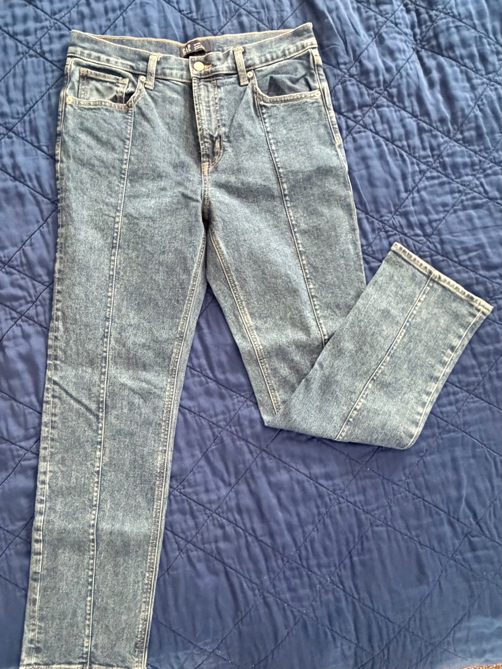 GAP Women’s Skinny Jeans in Light Blue Wash